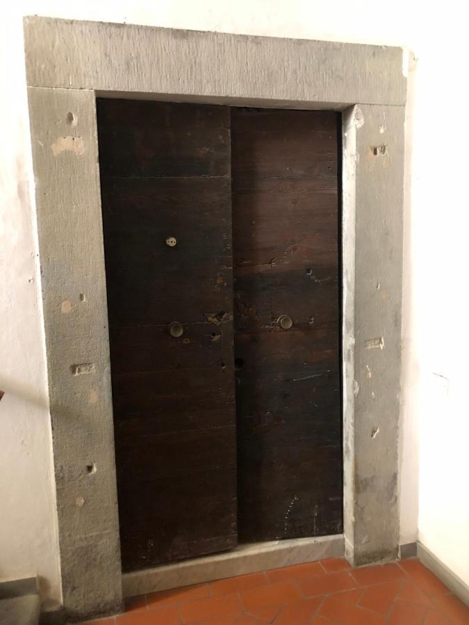 Renovated Apartment With 3 Bedrooms In An Historic Palazzo Between Port And Old Town Livorno Luaran gambar