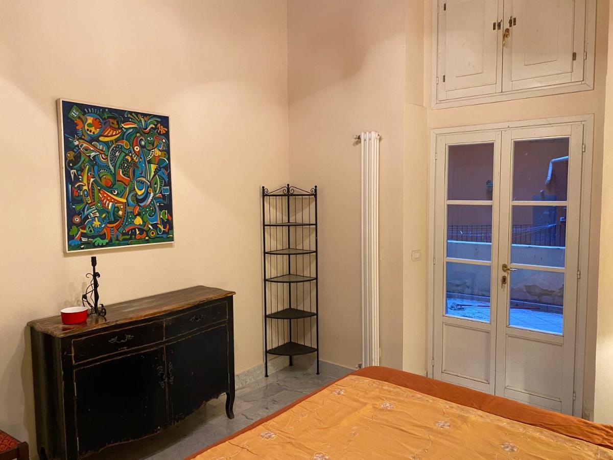 Renovated Apartment With 3 Bedrooms In An Historic Palazzo Between Port And Old Town Livorno Luaran gambar