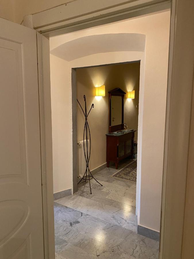 Renovated Apartment With 3 Bedrooms In An Historic Palazzo Between Port And Old Town Livorno Luaran gambar