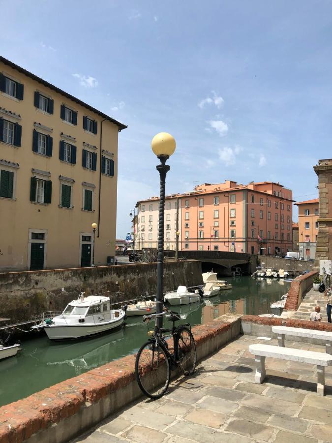 Renovated Apartment With 3 Bedrooms In An Historic Palazzo Between Port And Old Town Livorno Luaran gambar