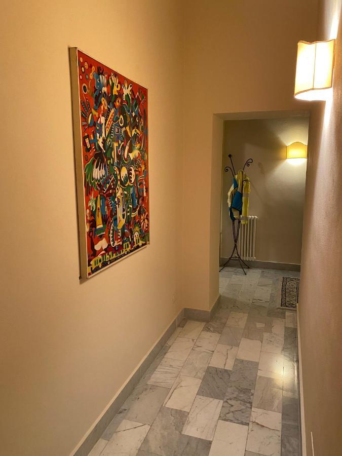 Renovated Apartment With 3 Bedrooms In An Historic Palazzo Between Port And Old Town Livorno Luaran gambar